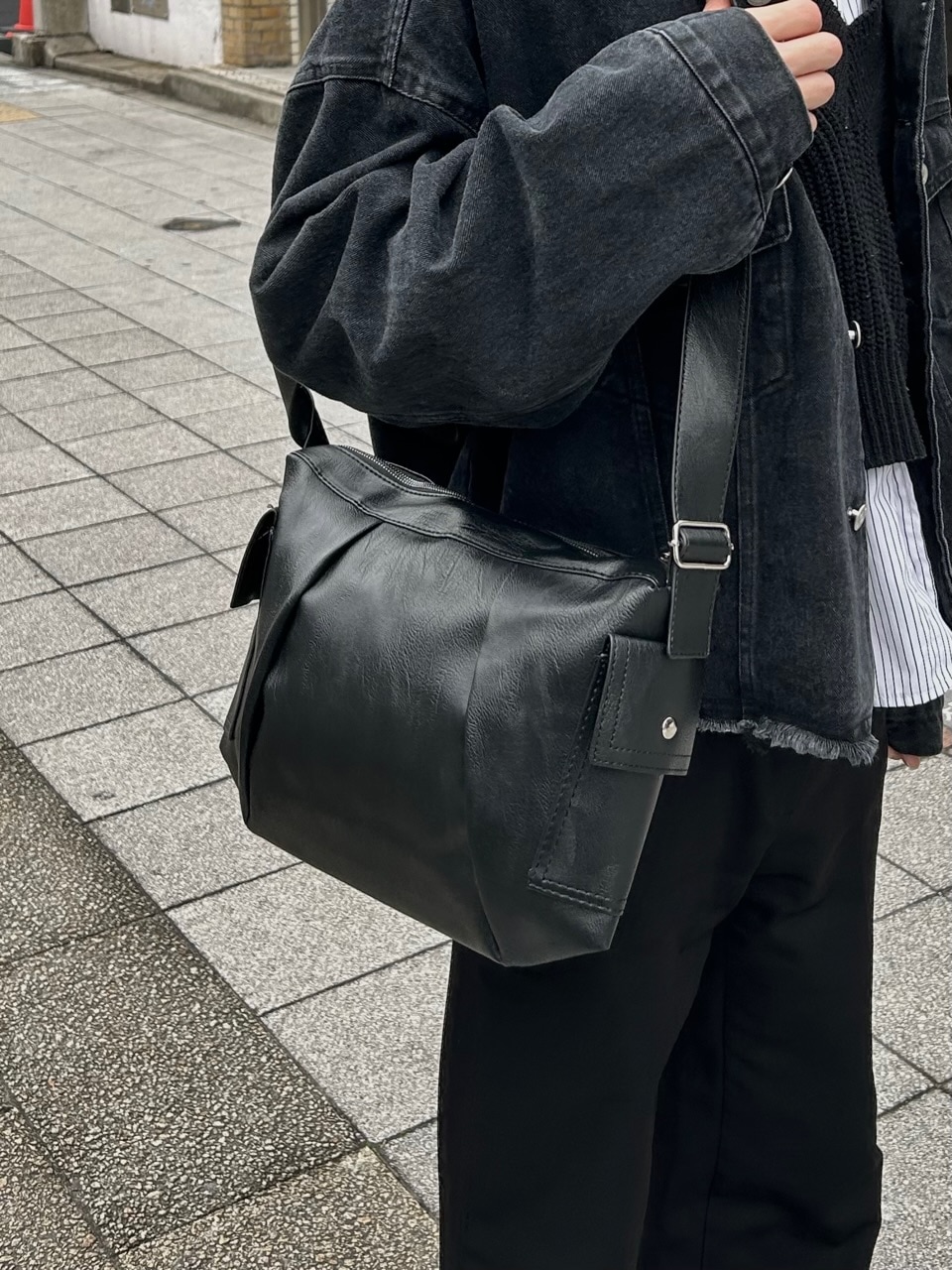 Chikashitsu +】multi pocket shoulder bag / 【チカシツプラス