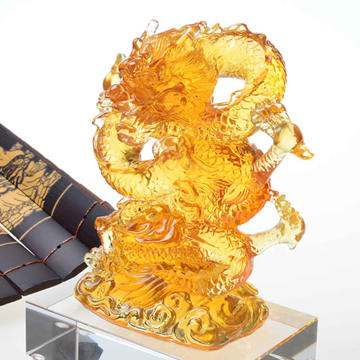 龍神の宿る七宝琉璃宝珠｜五爪の力を持つ風水龍で邪気を祓う開運置物