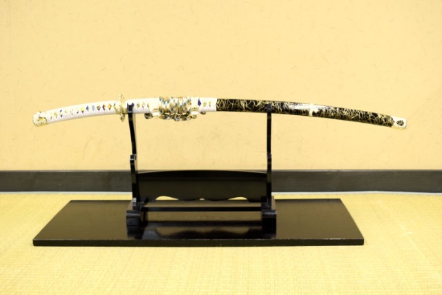 陣太刀 金雲鞘太刀拵え 中級模造刀仕様 刀袋付｜【公式】模造刀・居合