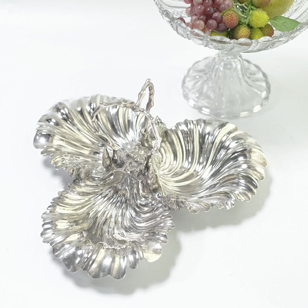 TOP刻印 純銀製トレイ（830 Silver）アンティーク工芸品 TOP刻印 純銀