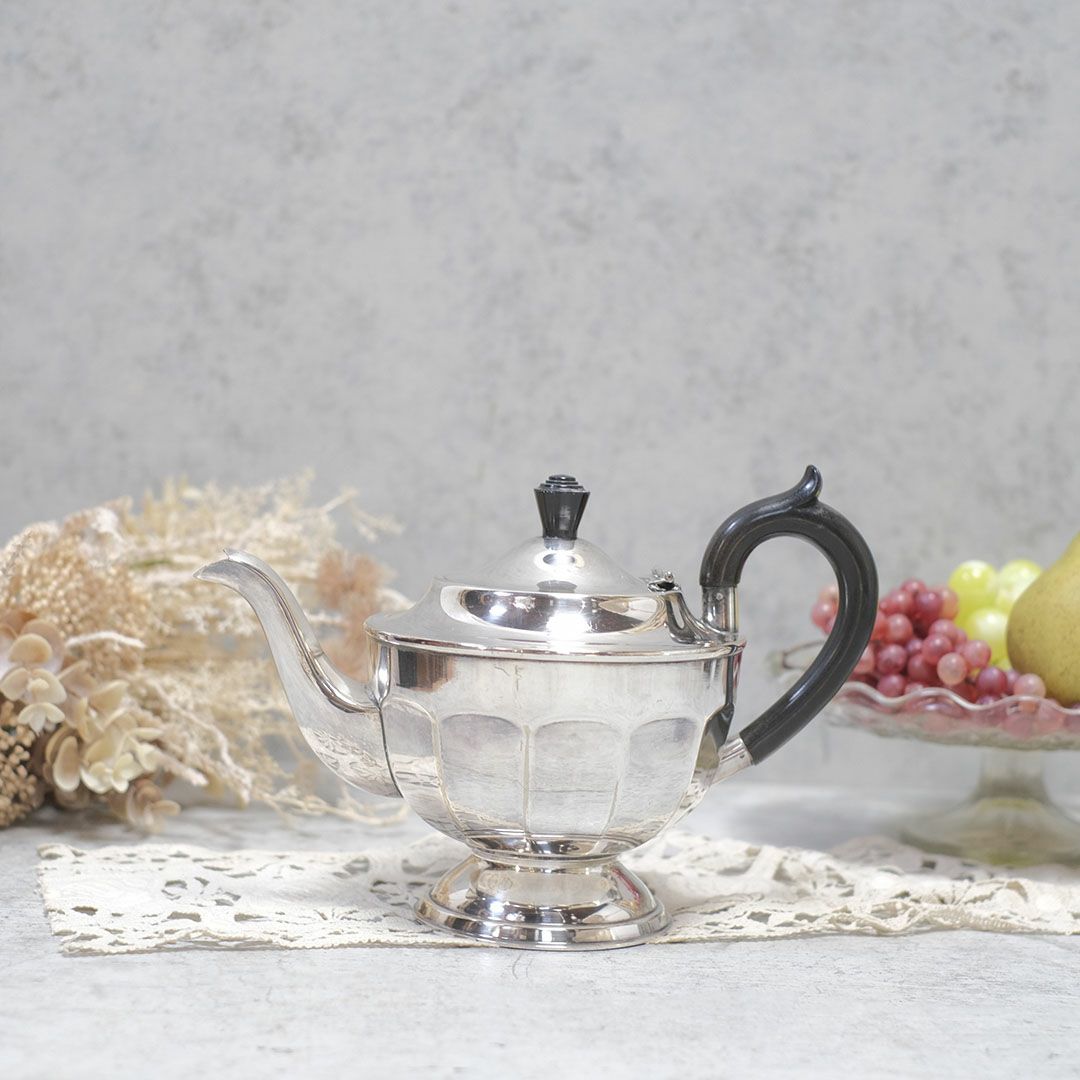 ヴィンテージ ティーポット イギリス シルバープレート EPNS A1