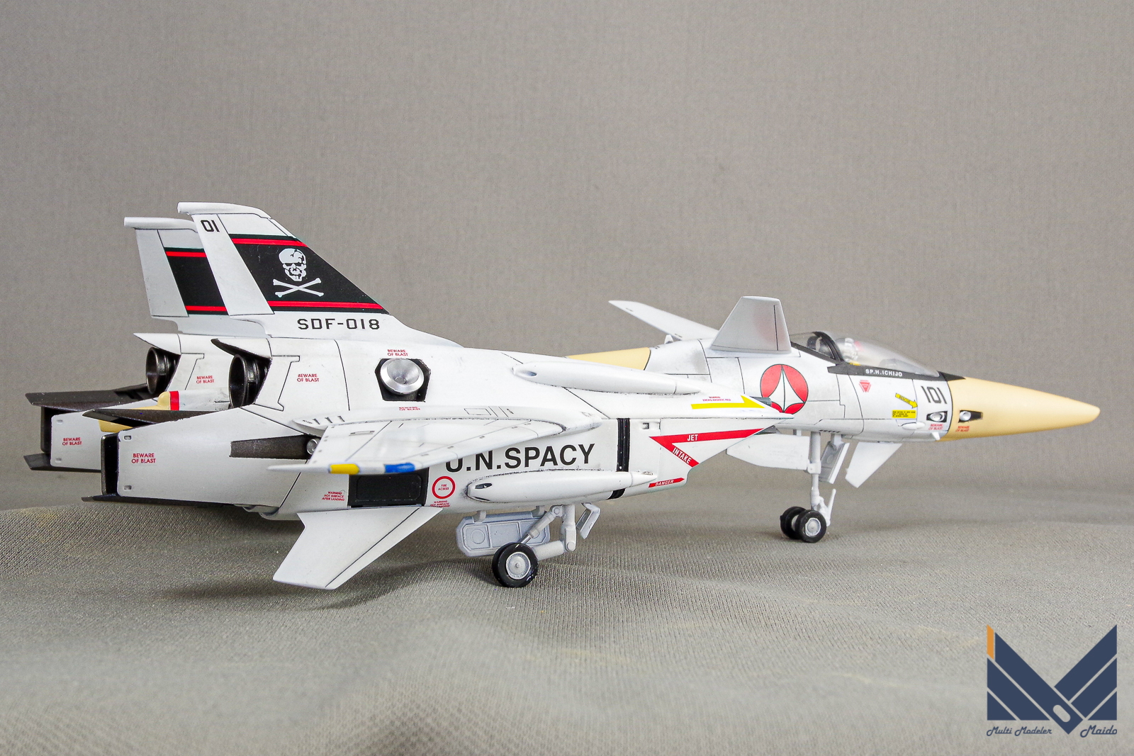 WAVE 1/72 VF-4 ライトニングⅢ 完成 MACROSS | 模型工房M