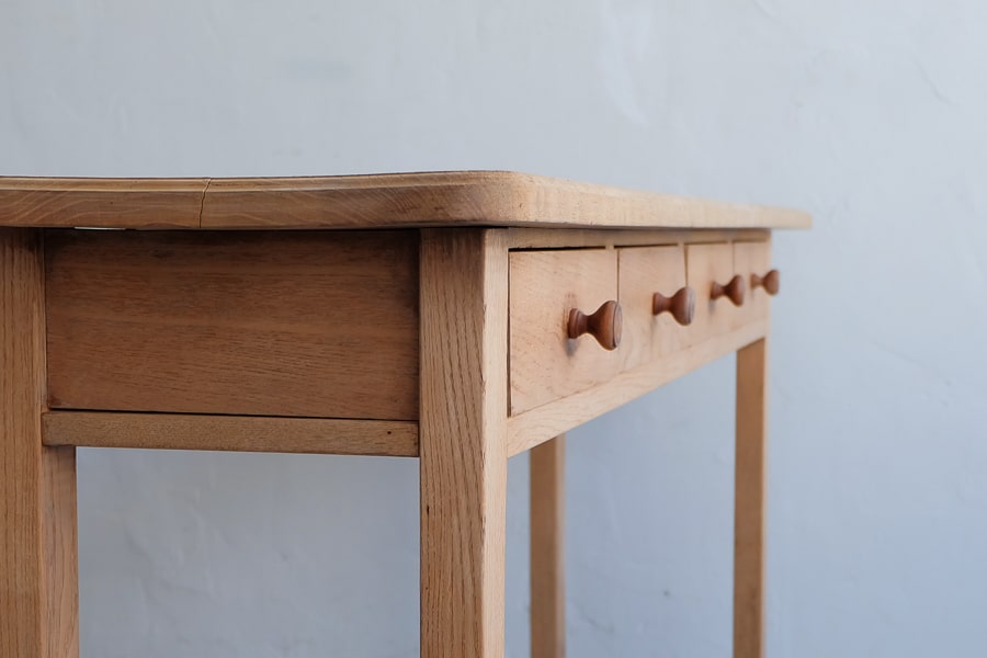 アンティークの四杯のカウンターテーブル| ライフスタイルショップICCA