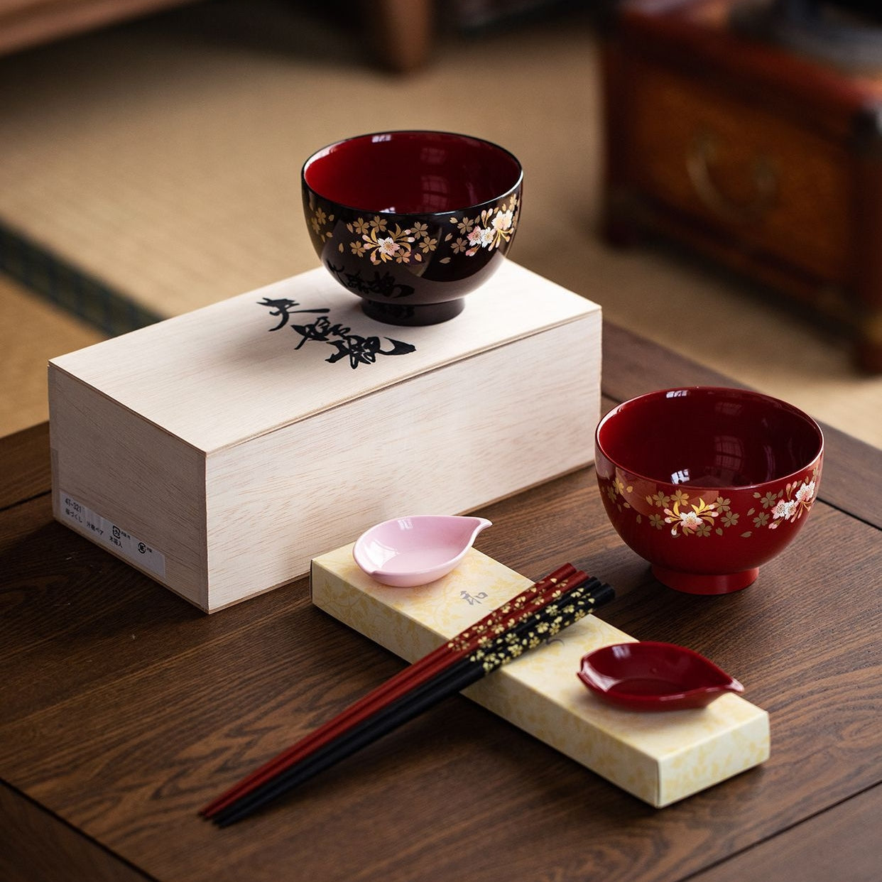 Yamanaka Shikki Sakura Couple Bowls with Chopsticks Set - MASU