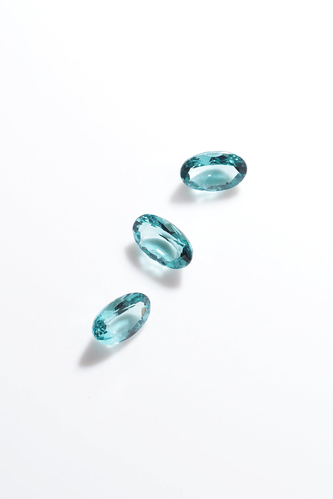 インディゴライトトルマリン・オーバルカット・セレクション001｜MASHIRO