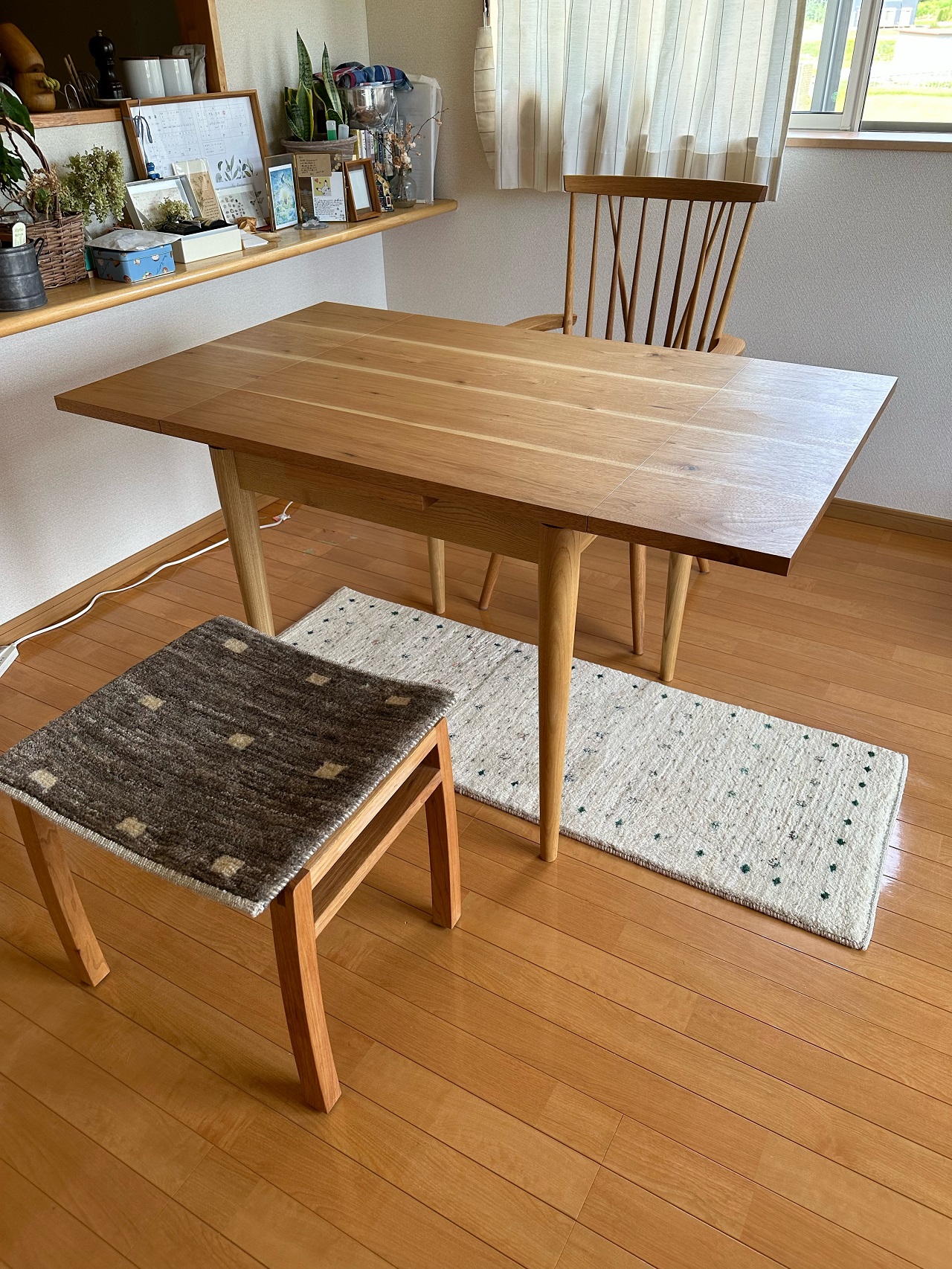 伸長式(ドローリーフ)テーブルがある暮らし | 松葉屋家具店 公式ブログ