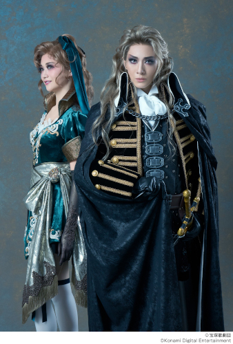 宝塚歌劇 花組公演 『悪魔城ドラキュラ』／『愛, Love Revue！』 の