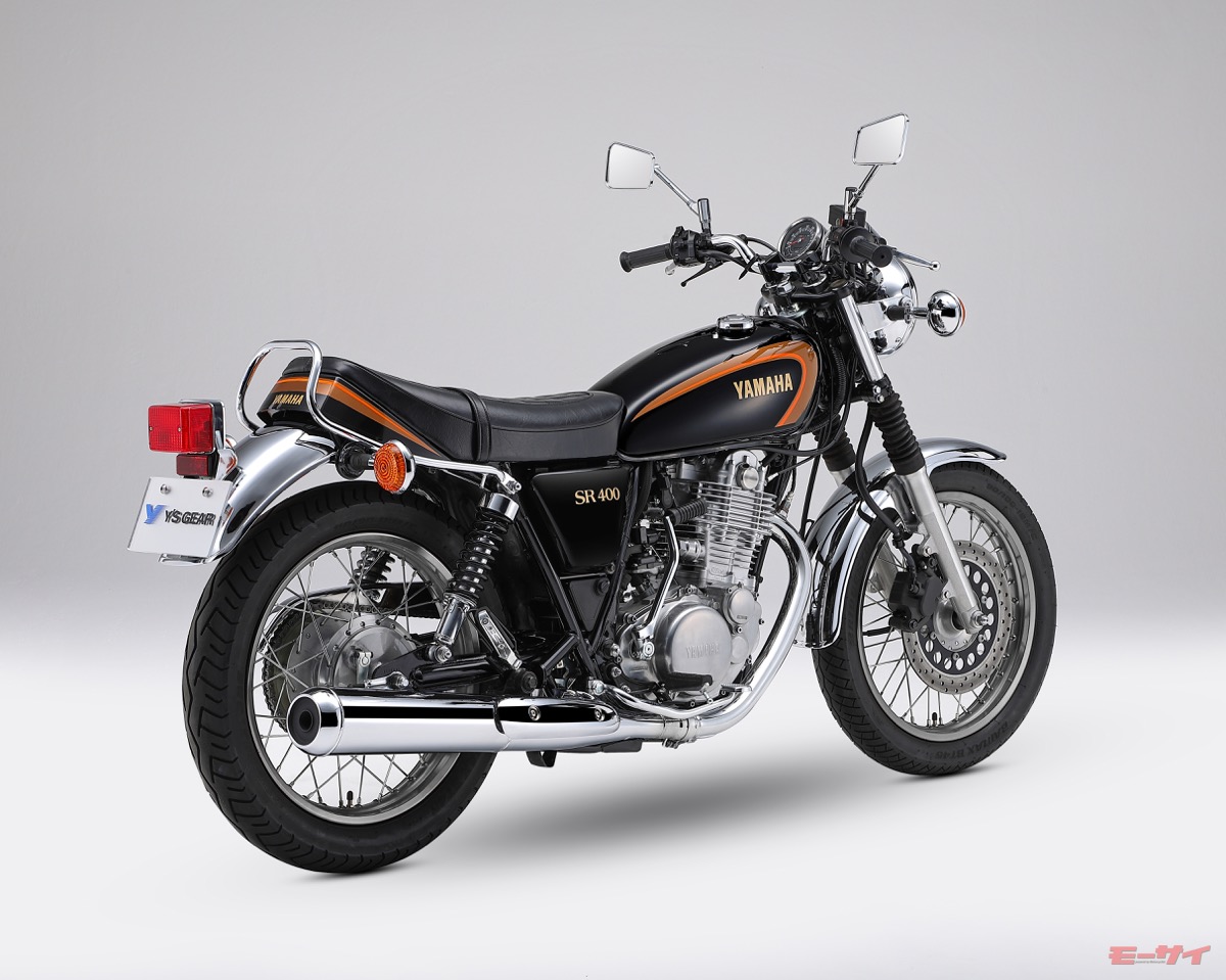 SR400初期型カラーを復刻」！タンク、サイドカバー、テールカバーの