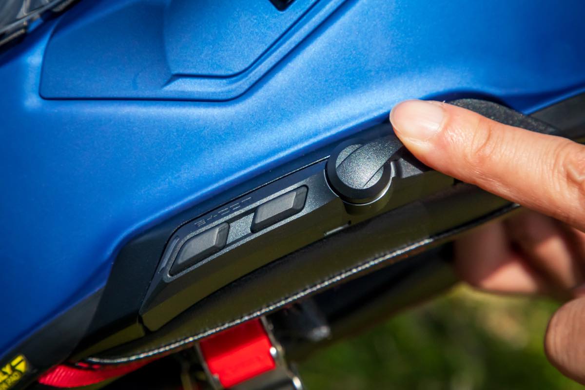 B+COM SX1】SHOEIヘルメットと融合したスマートすぎるインカムを速攻