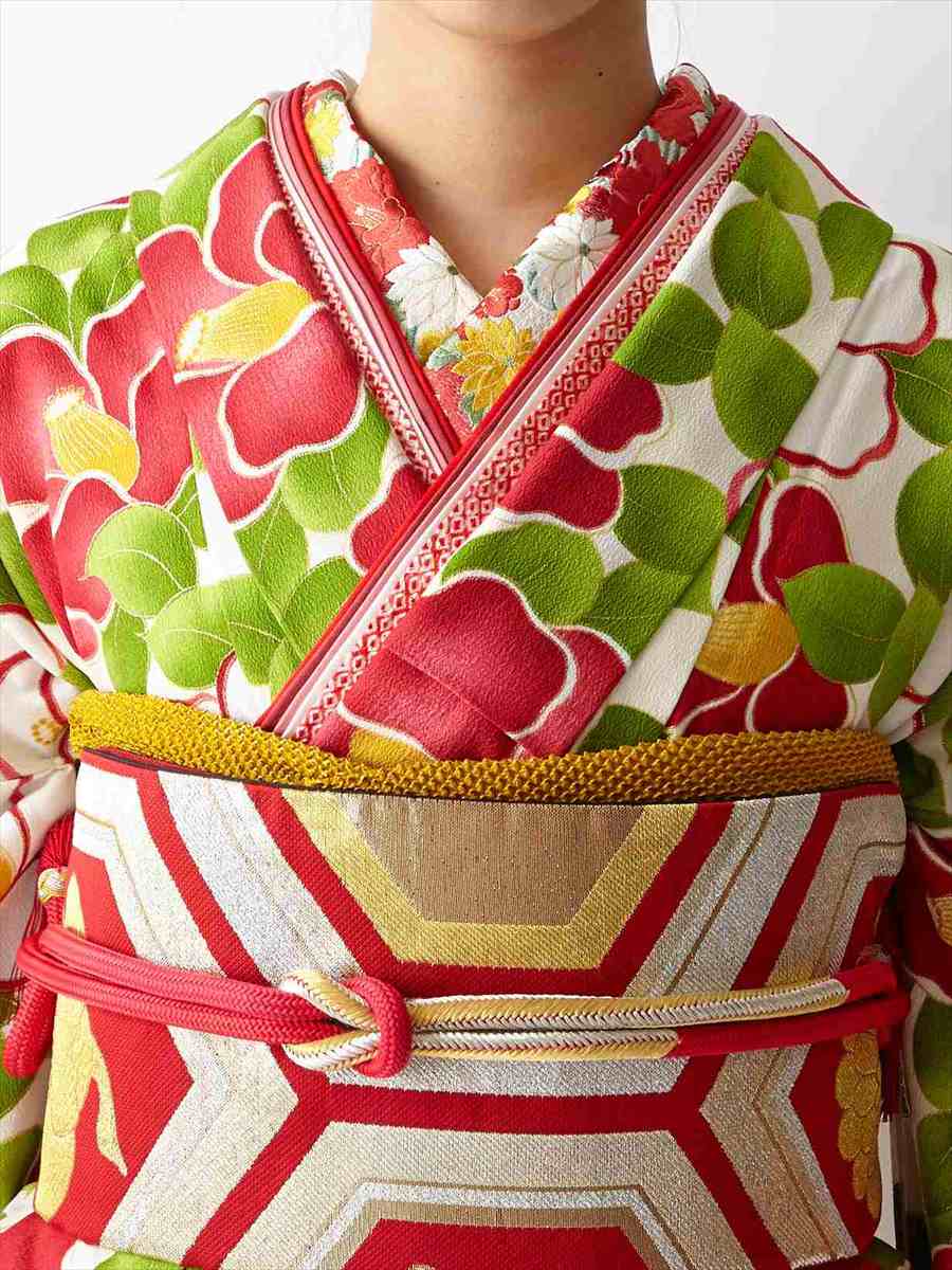 振袖単品「レトロ椿」(FREE オフホワイト): ふりふ ｜ミマツグループ