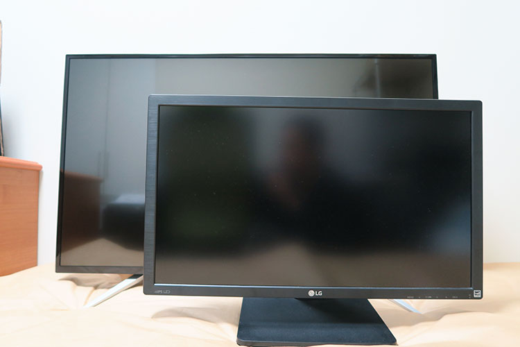 43型IPS 4Kモニタ Philips BDM4350UC/11のレビュー | メモトラ