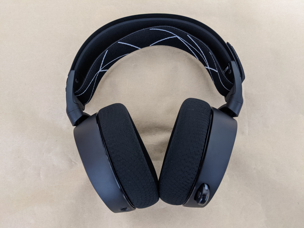 SteelSeries Arctis 9 Wirelessのレビュー！デュアルワイヤレス対応の