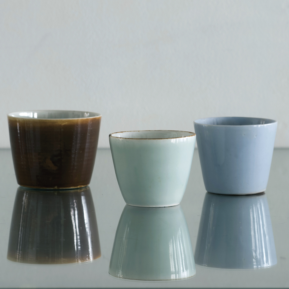 蔵出し骨董市 【お値下げ：早い者勝ち】希少珍しいお猪口 陶器 蔵出し