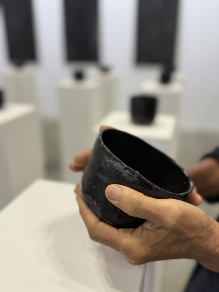 辻村史朗さんに “酒場”で 学ぶ 名碗の勘どころ「黒茶碗の魅力」