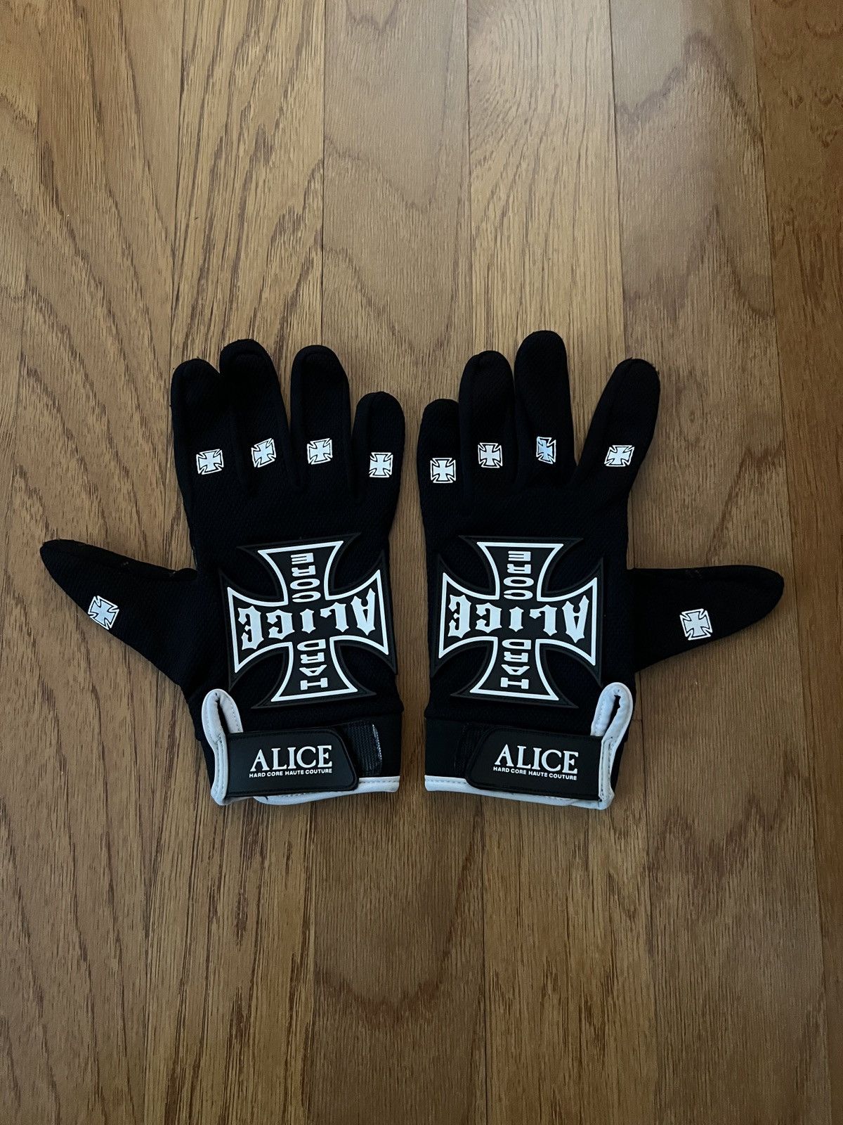 Alice Hollywood Alice hollywood moto couture gloves | Grailed