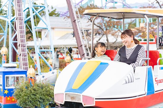 絶叫必至のぶら下がりコースター「F2」 - Picture of Nasu Highland