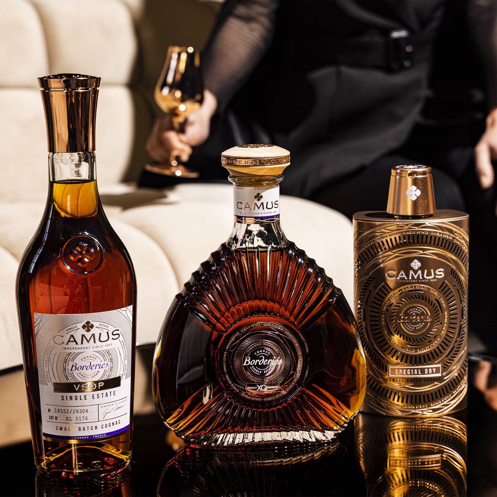 未開栓 古酒 洋酒 CAMUS カミュ XO ロングネック ブランデー 700ml 40