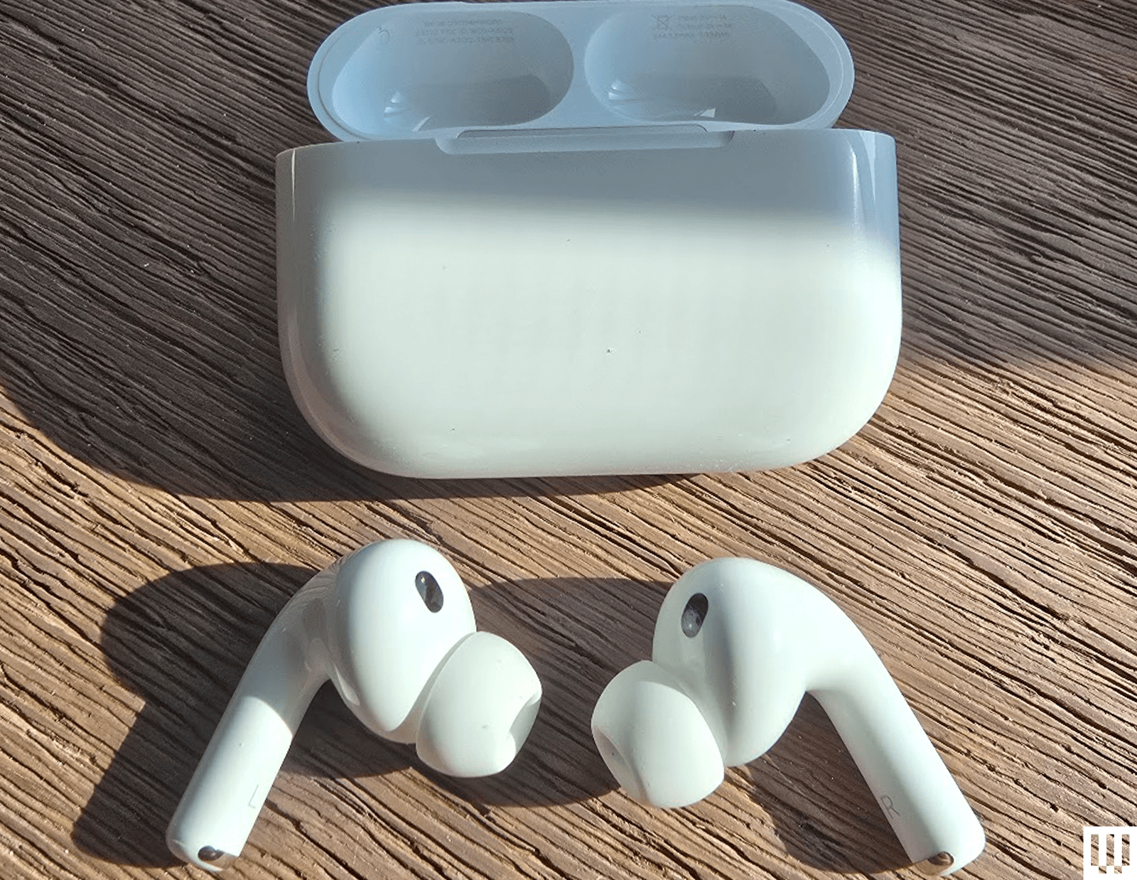 アップル「AirPods Pro 3」レビュー：装着感も音も最高レベルに進化