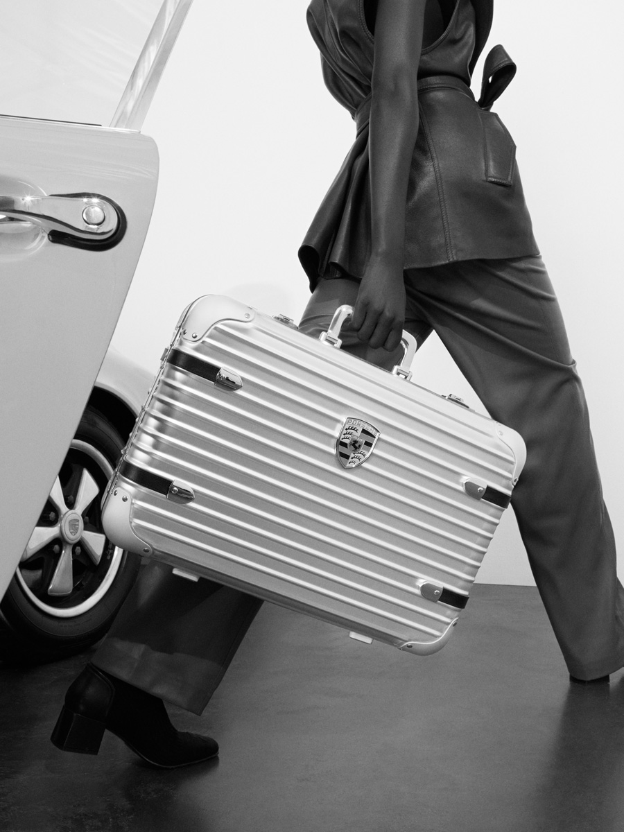 リモワ RIMOWA ポルシェ ラバオレンジ 機内持ち込み スーツケース