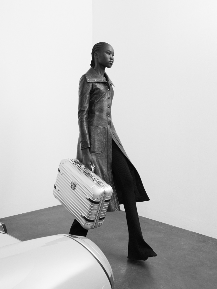 リモワ」×「ポルシェ」 独ブランド同士がコラボしたアルミ製ハンド