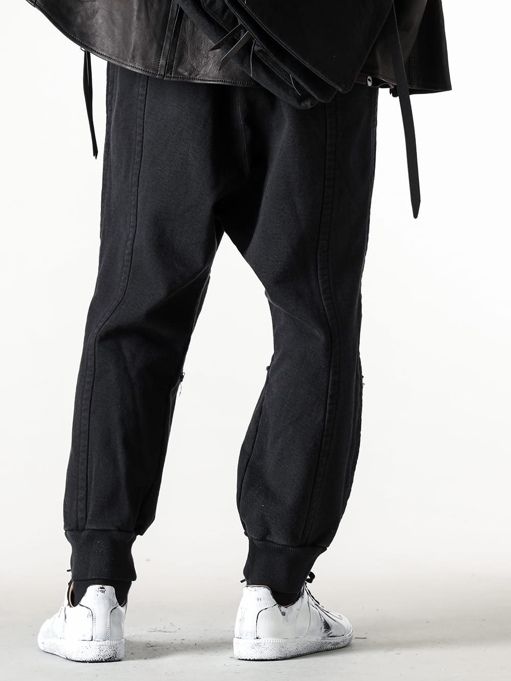 The Viridi-anne ジョガーパンツ レザースタイル -FASCINATE