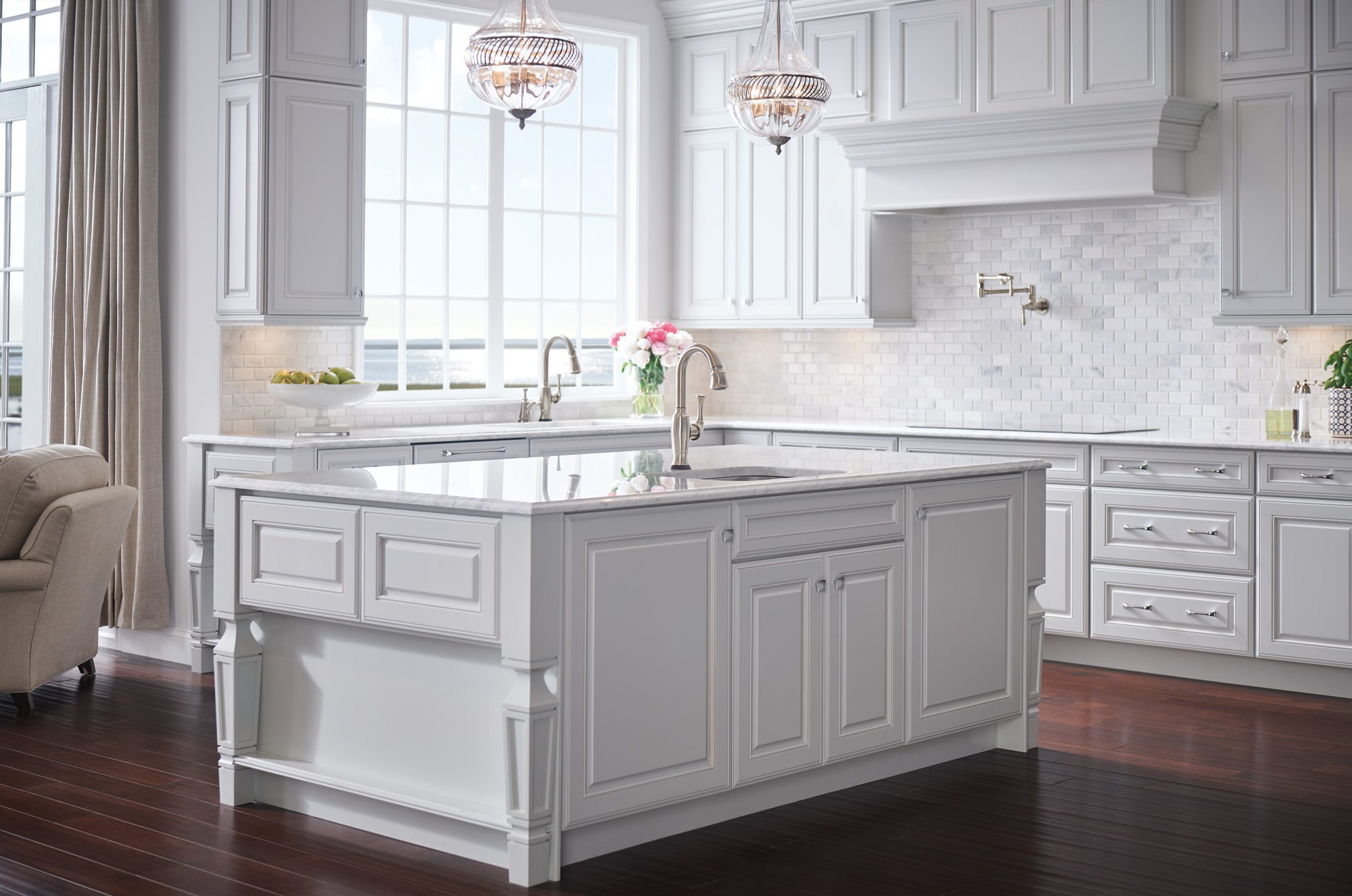 Talo® | SmartTouch® Pull-Down Kitchen Faucet