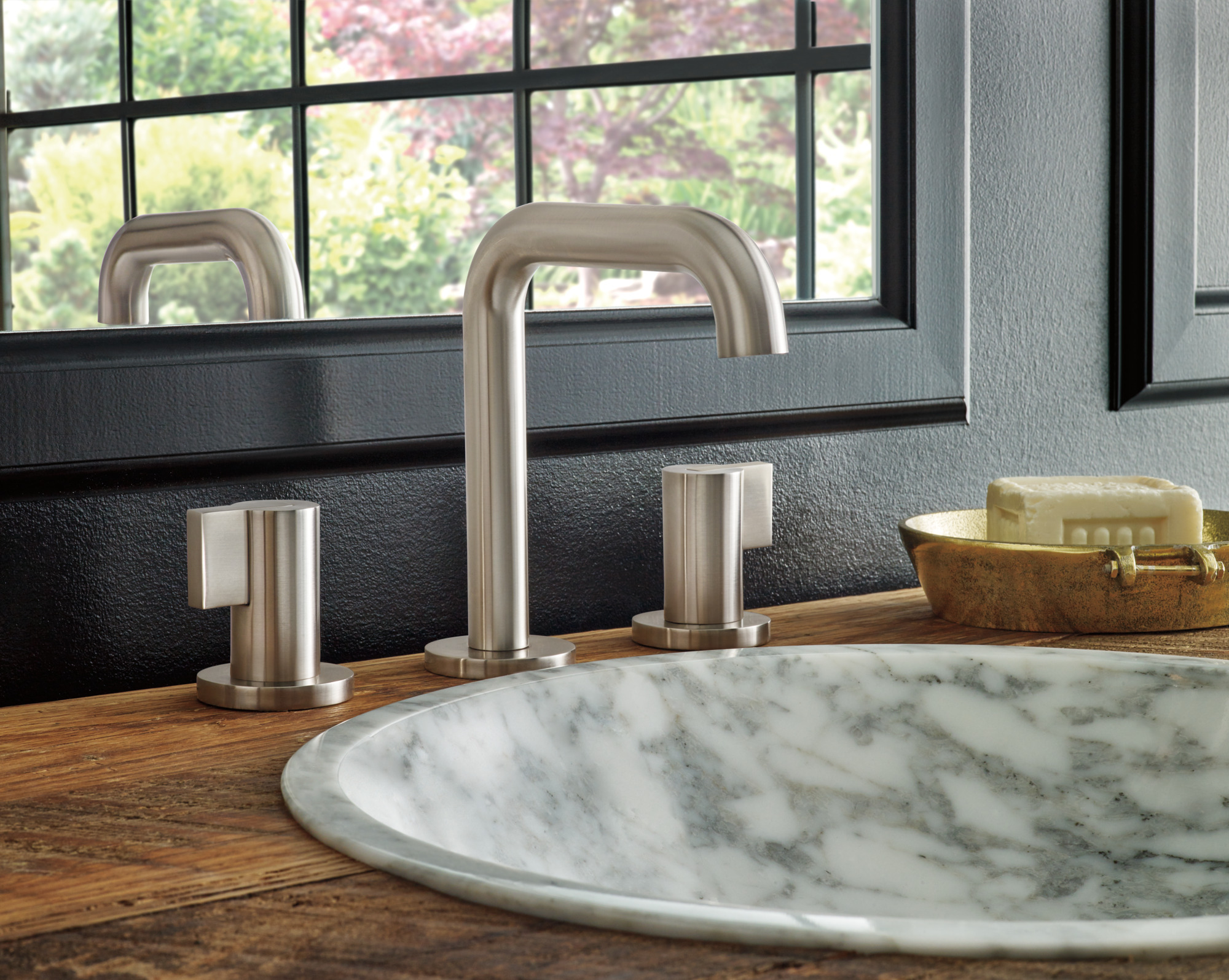 Litze® | Widespread Lavatory Faucet with High Spout - Less Handles