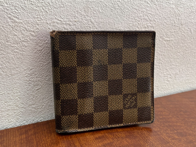 ルイヴィトン ダミエ 二つ折り財布