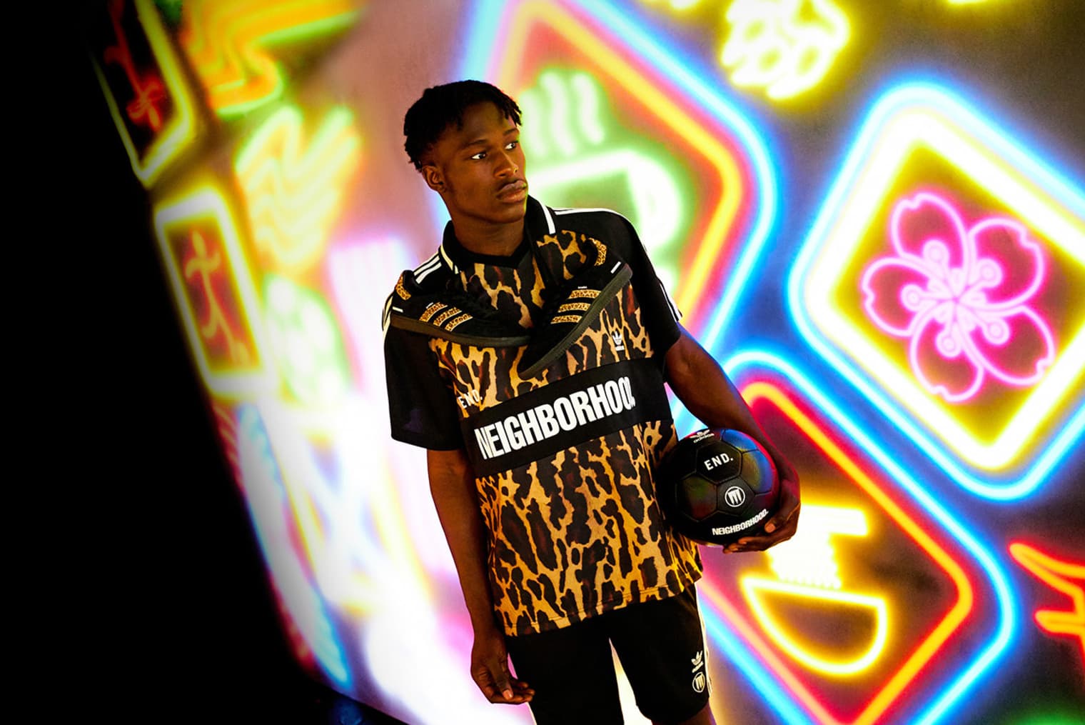 END. x adidas x Neighborhood - 'NEIGHBORHOOD FC' | END. (AR)
