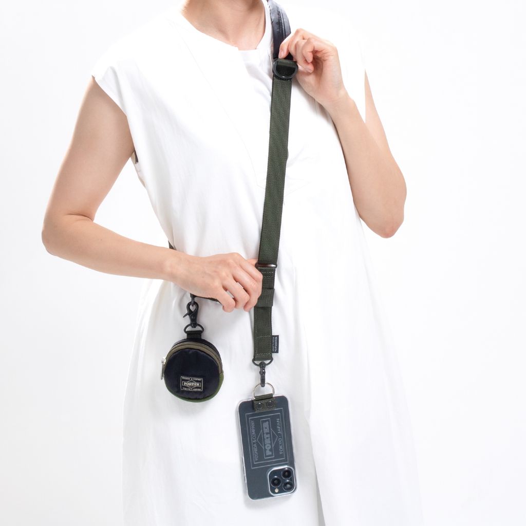 ギャラリー：ポーターからスマホを斜めがけできるストラップ&エアー