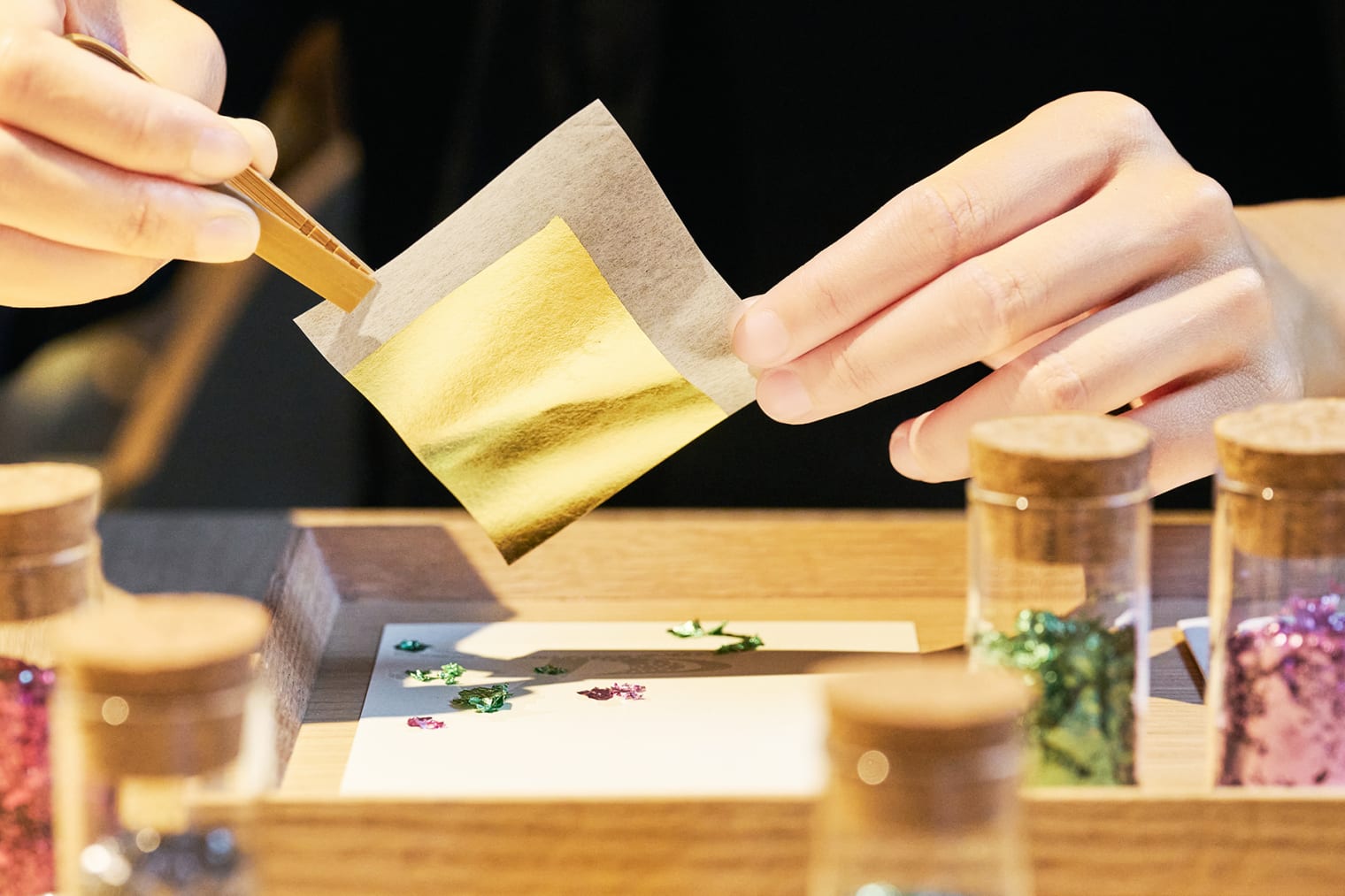 金箔レター作り体験 | OMO5金沢片町 by 星野リゾート【公式】 | OMO5