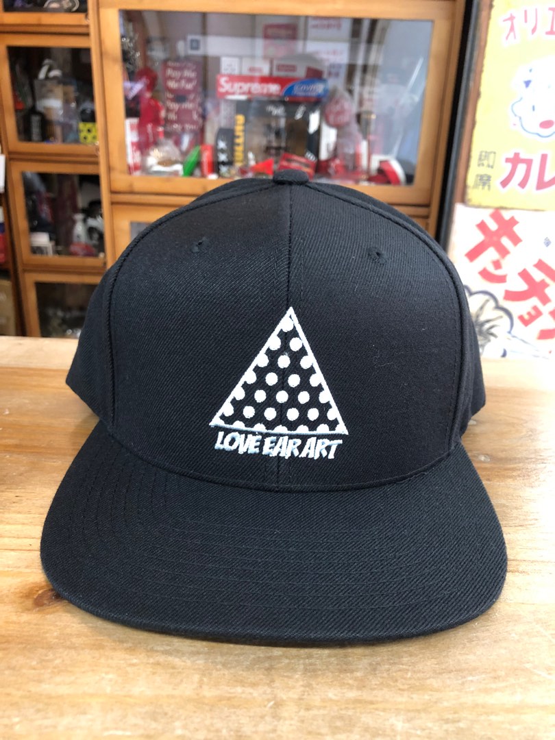 限定販売】loveearart ショップ リミテッドキャップ love ear art