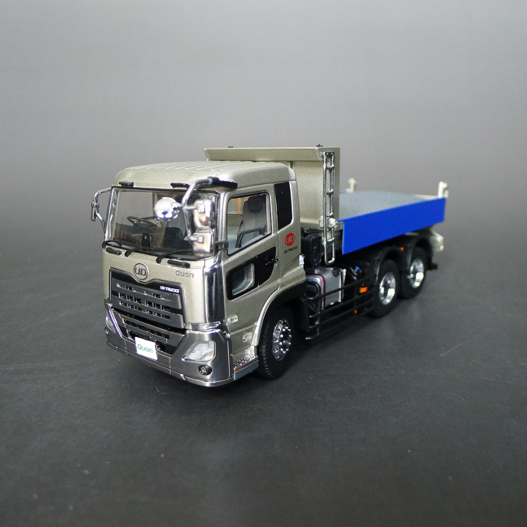 とも様 KYOSHO UD QUON 6x4&LOWBED TRAILER 自動車 KYOSHO UD QUON