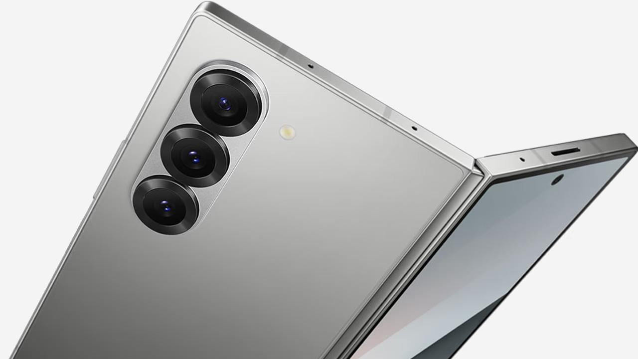 最強折りたたみフォンになるかも。薄さとペン入力を両立、Galaxy Fold