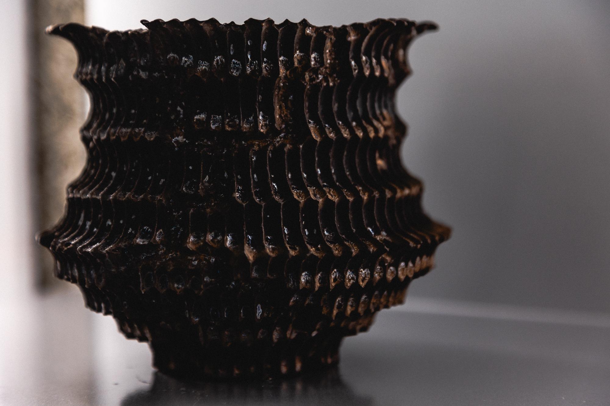 決して“格下の器”ではない植木鉢。価値観を刷新する｢RAW LIFE FACTORY