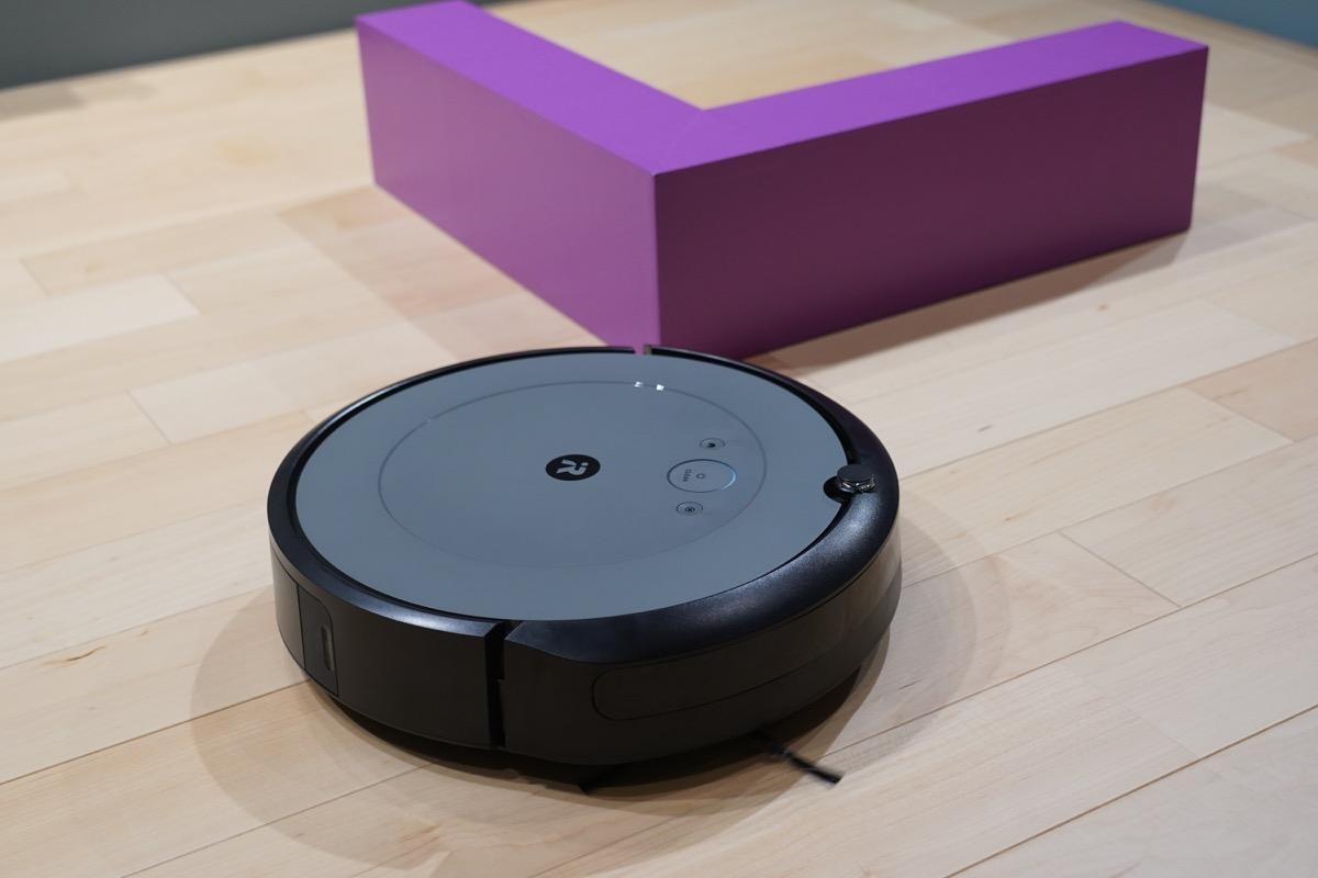 新モデル「ルンバ i2」は4万円以下！ なのに最新機能満載ってどういう