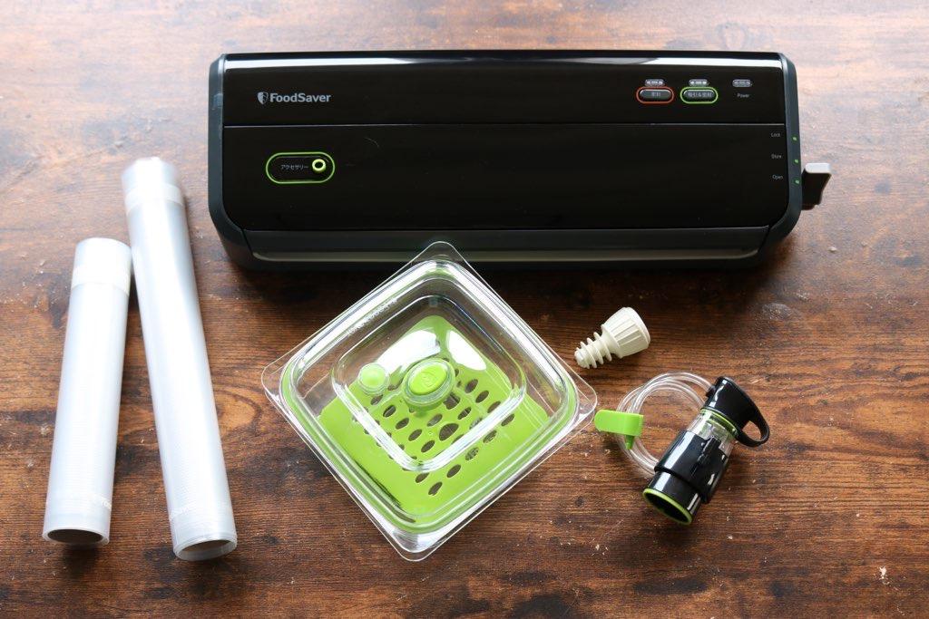 Food Saver 真空保存機 FM-2000、専用バックロール2箱 Food Saver 真空