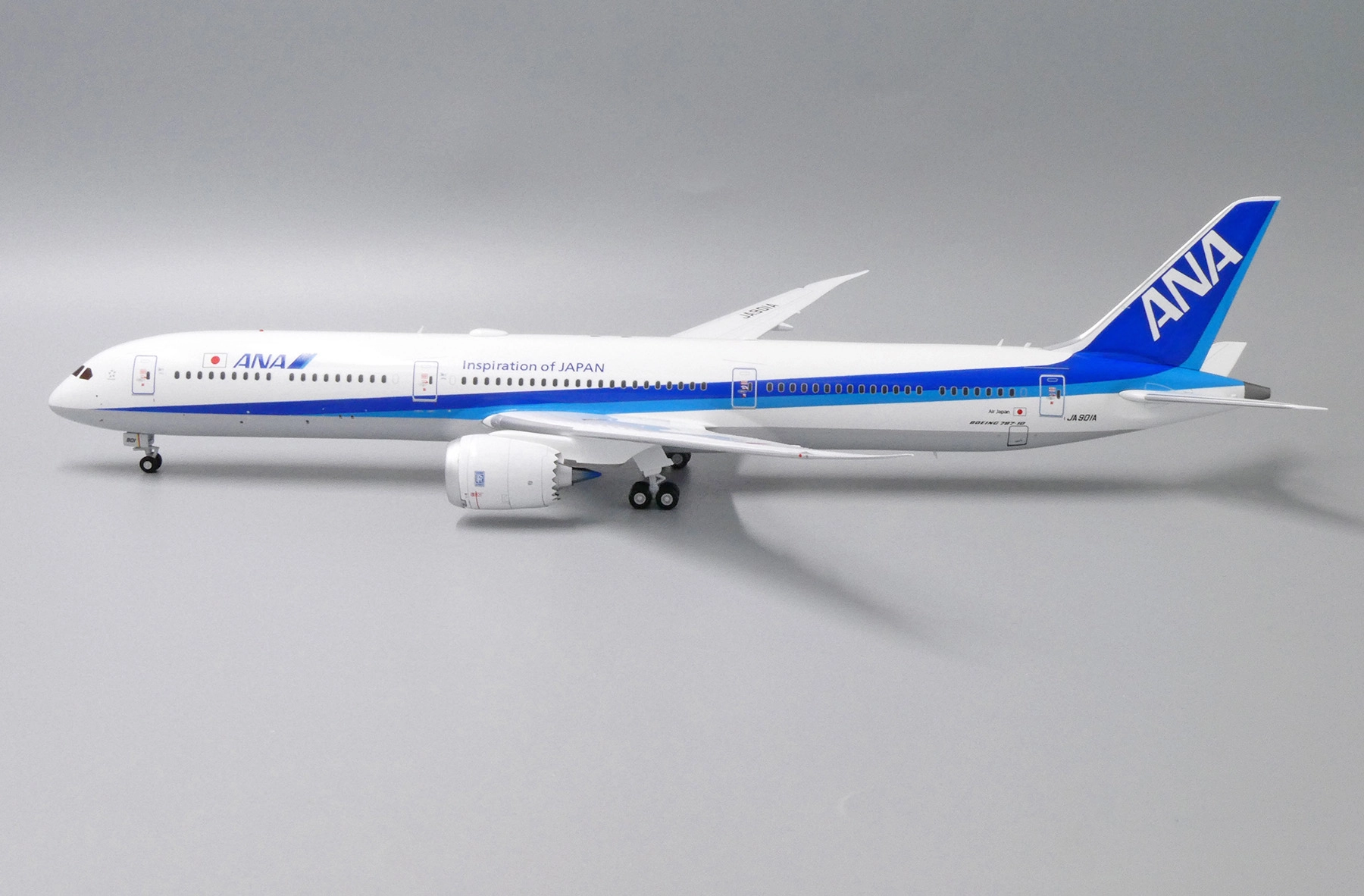 ANA Boeing 787-9 JA888A 1/200スケール ANA Boeing 787-9 JA888A 1