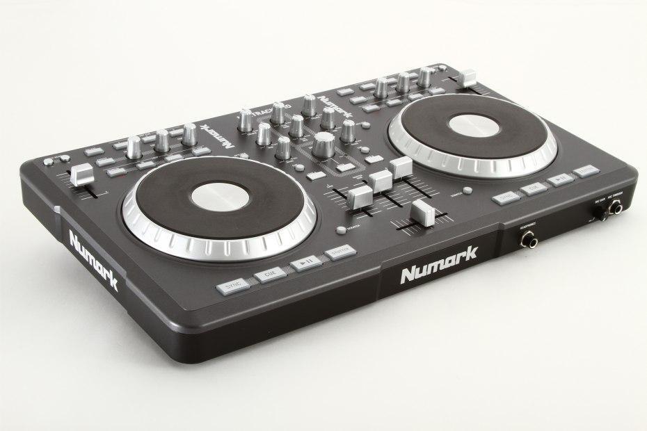 Winter NAMM 2011: Numark Mixtrack Pro - InSync