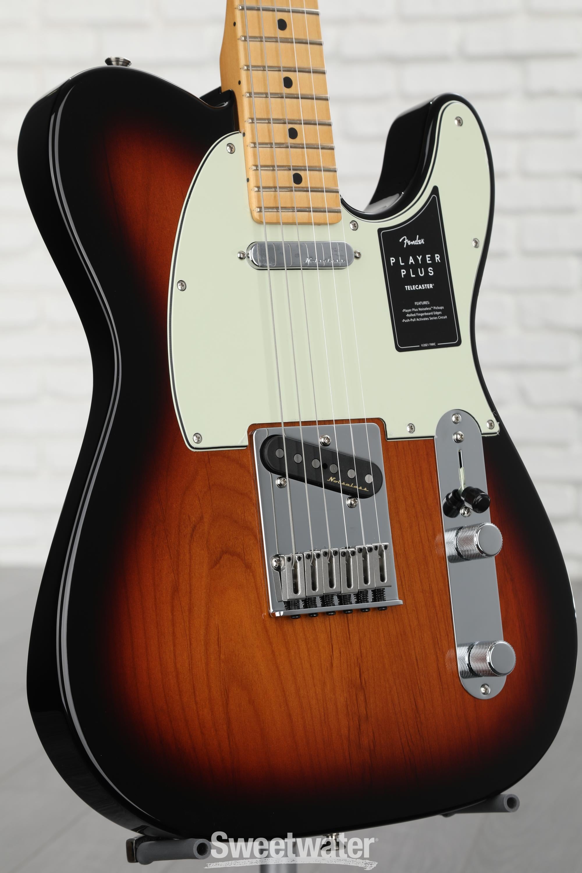 Fender Player Plus Telecaster - 3-tone Sunburst with Maple