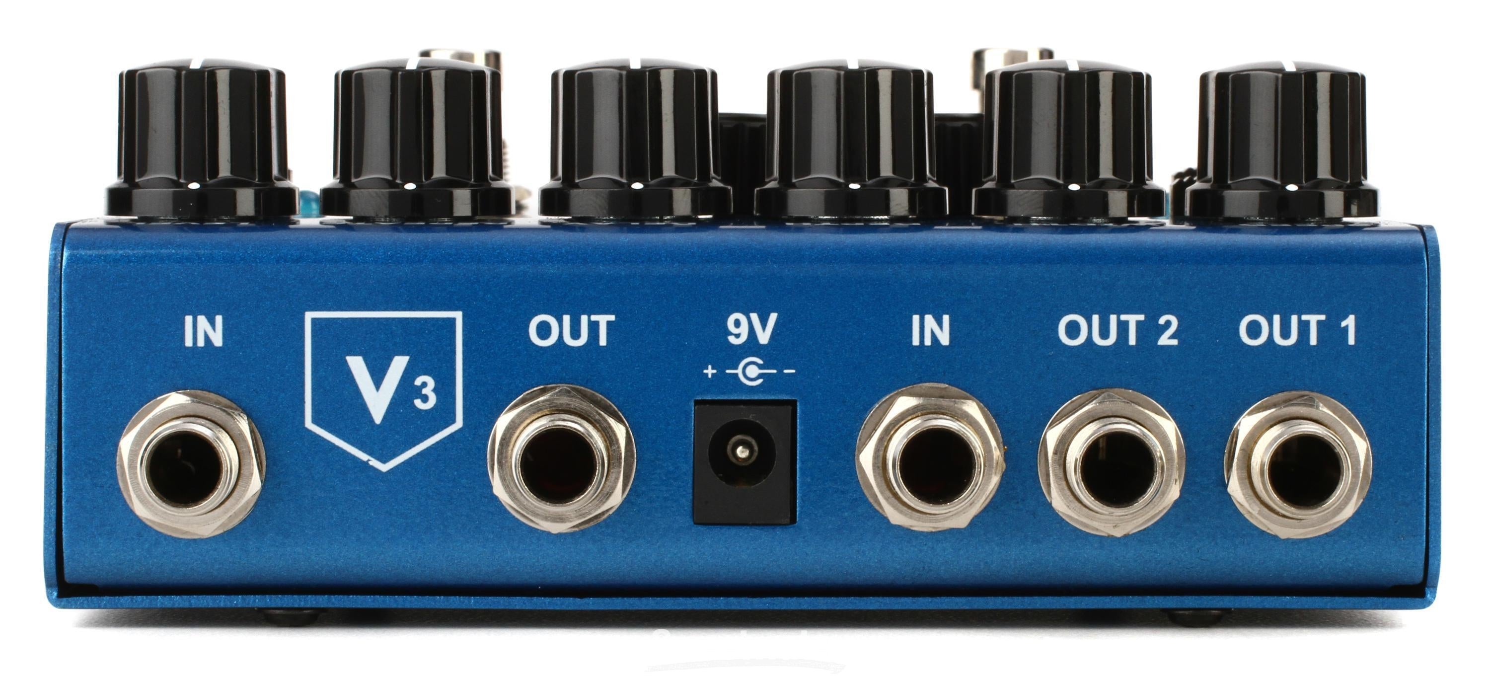 Truetone V3 H20 Chorus and Echo Dual Effect Pedal | Sweetwater