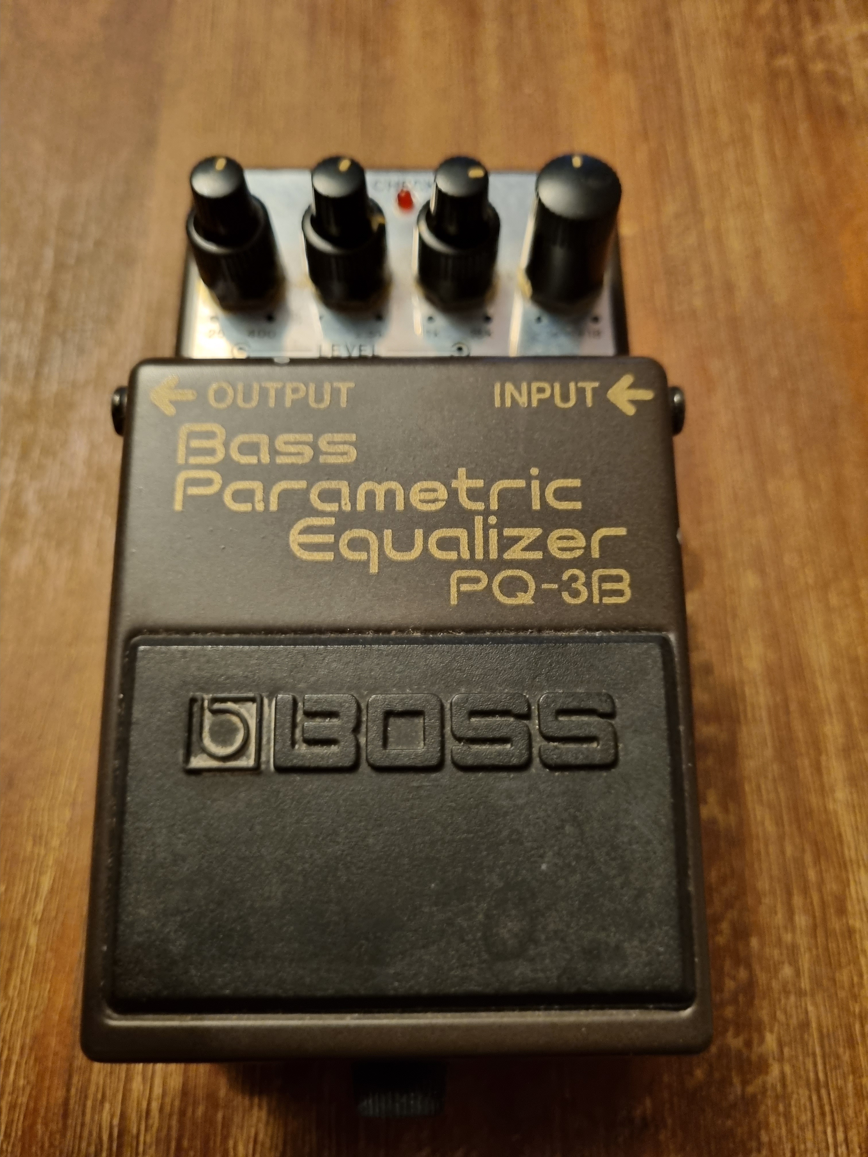 PQ-3B Bass Parametric Equalizer Boss - Audiofanzine