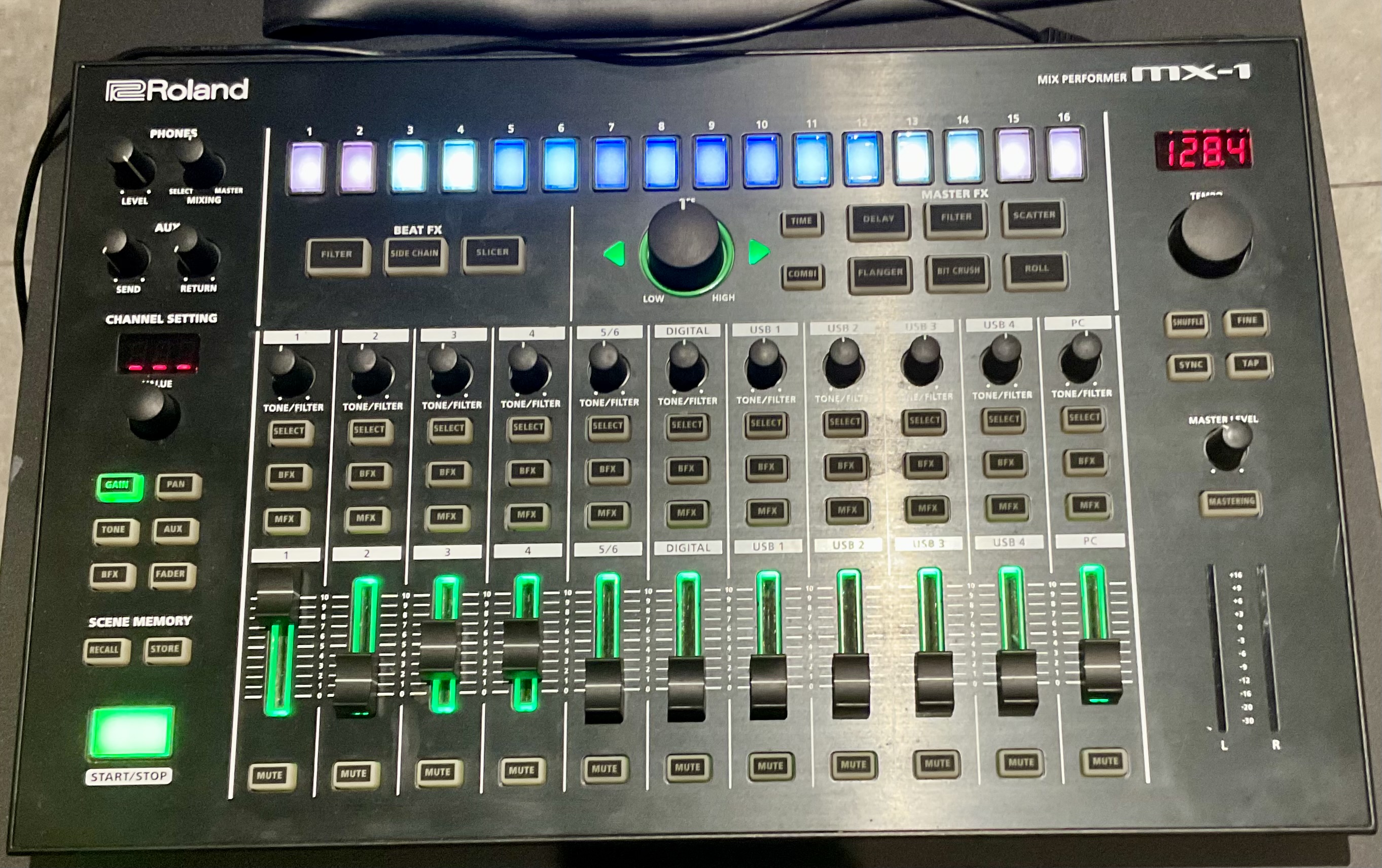 MX-1 - Roland MX-1 - Audiofanzine