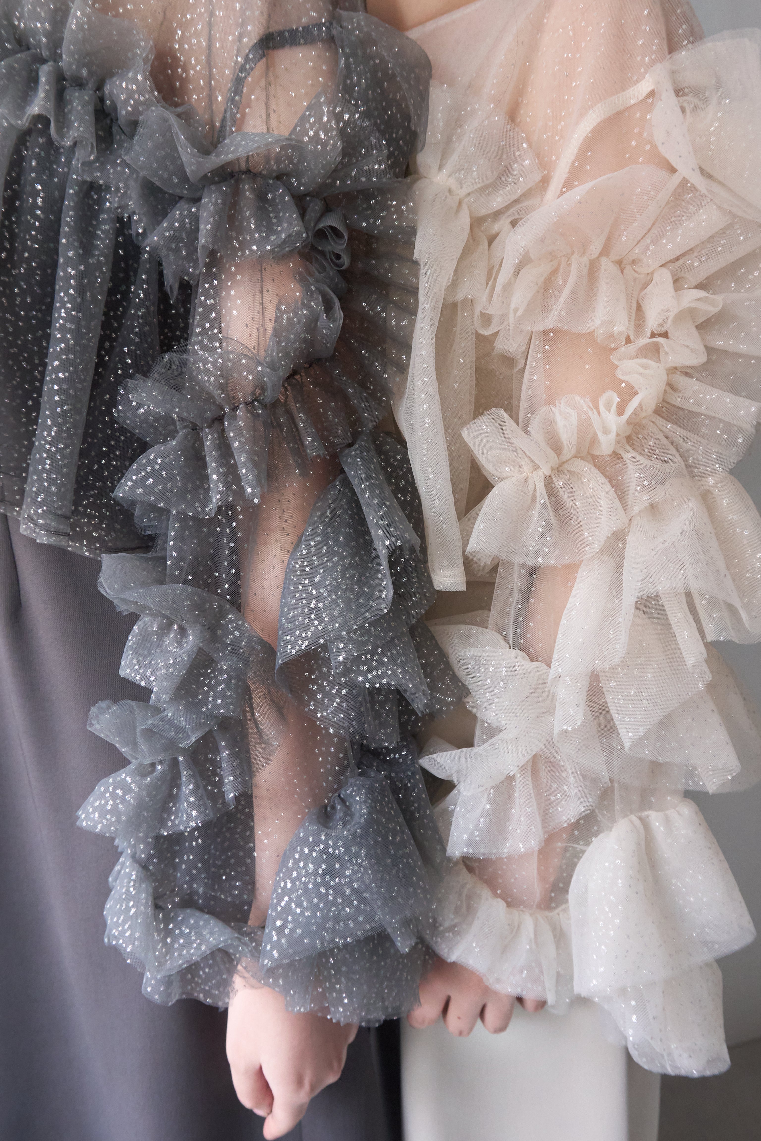 フリルラメチュールオケージョンワンピース｜MELLOWNEON (メロウネオン