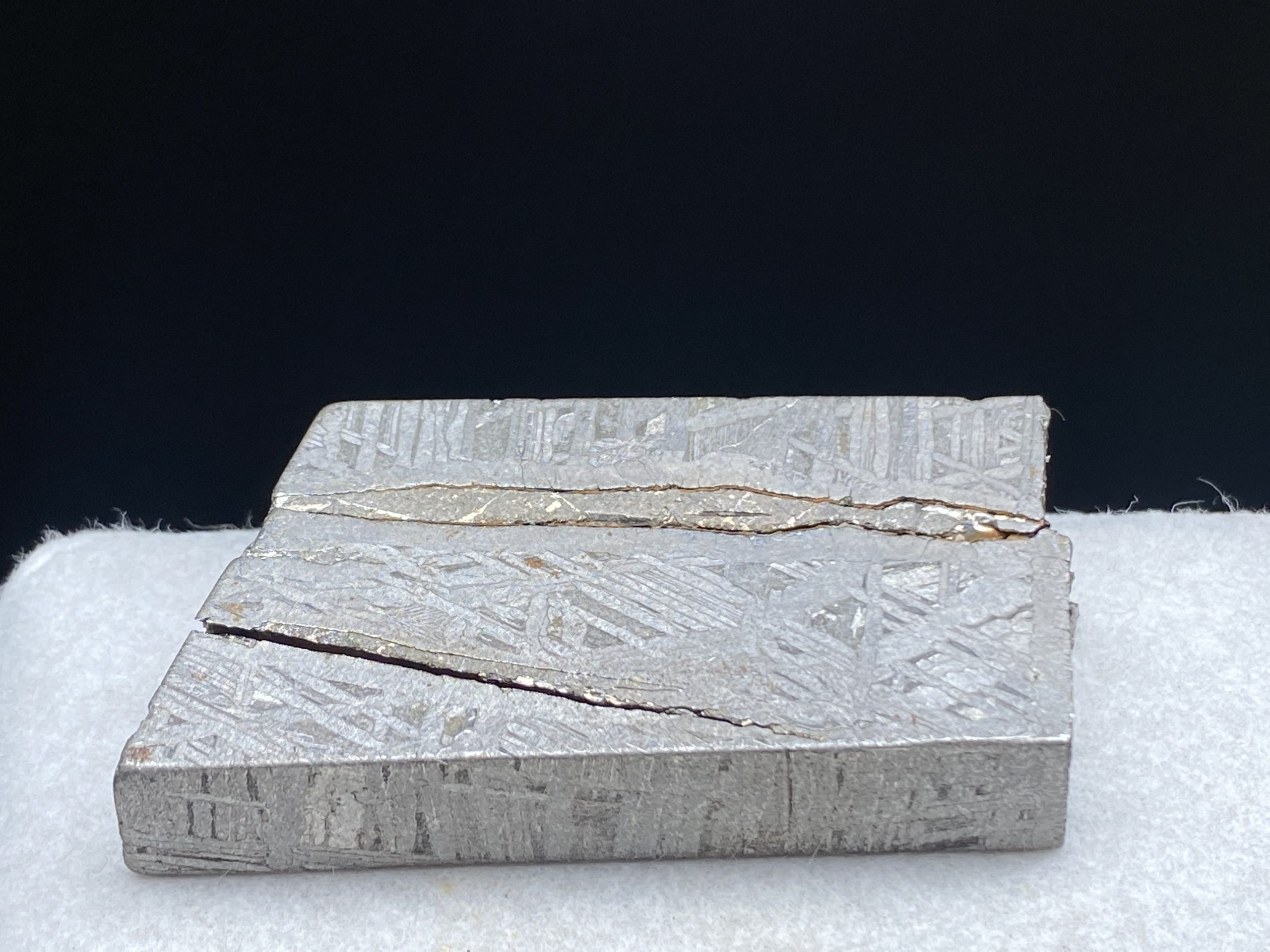 アルタイ隕石 鉄隕石 メテオライト鉄隕石 原石 美品 重さ約193g