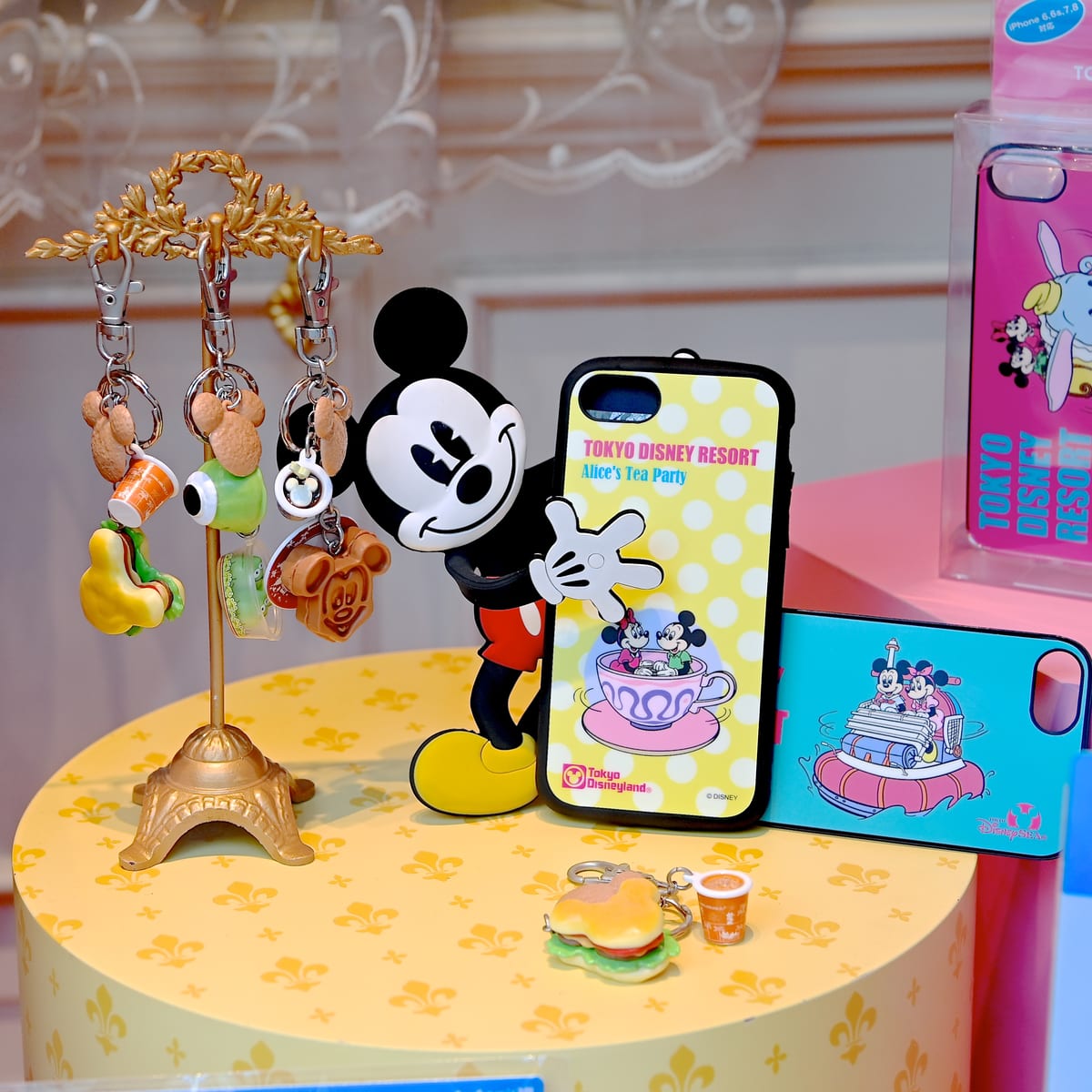 マイクとプーのフード付きキーチェーン ミッキーワッフルやリトル