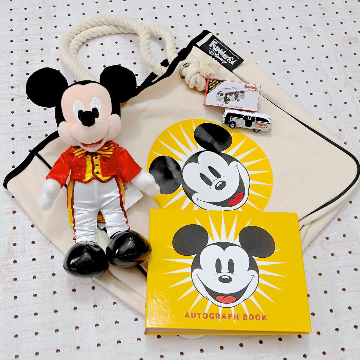 ディズニーシー20周年 ファンダフルディズニー限定 ミニー ぬいぐるみ