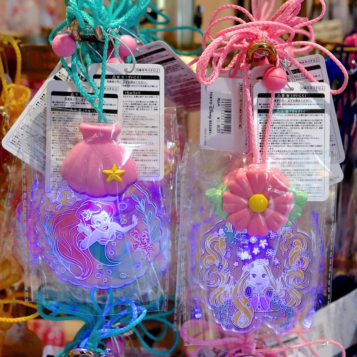 光る ペンダント ディズニー クリスマス ホワイト & ブルーライト 光る