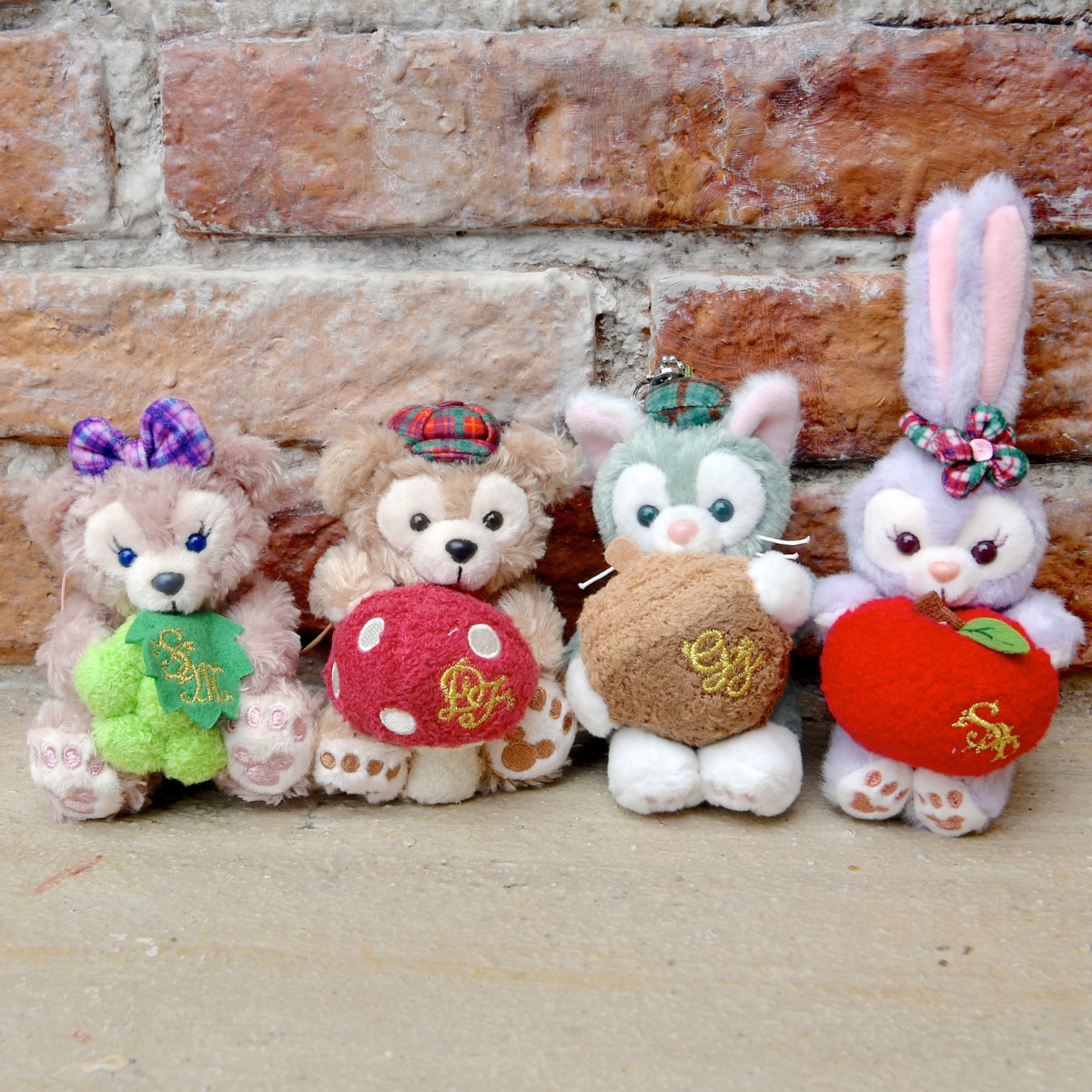 ステラルー ぬいぐるみバッジ ストラップ 秋のぼうけん ディズニーシー