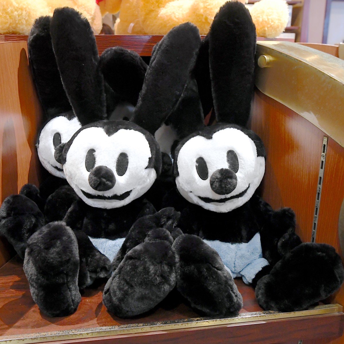 ミッキーミニーのフラッフィープラッシーのバースデーぬいぐるみ タグ